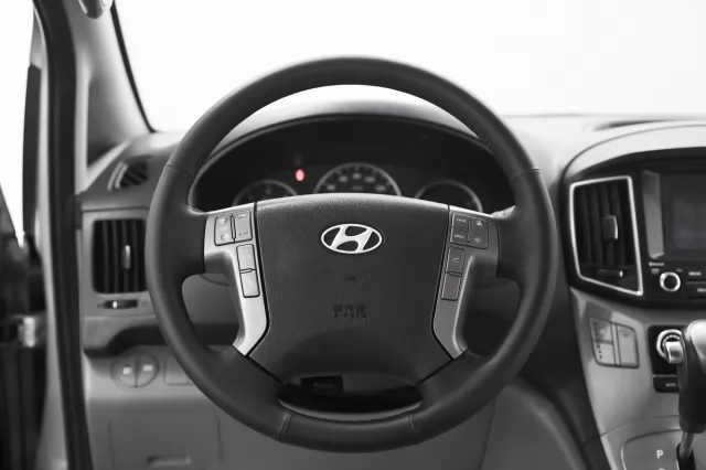 Hyundai Grand Starex 2016