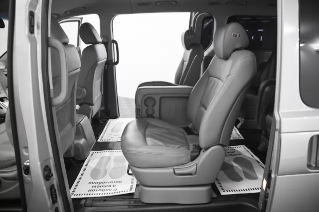 Hyundai Grand Starex 2016