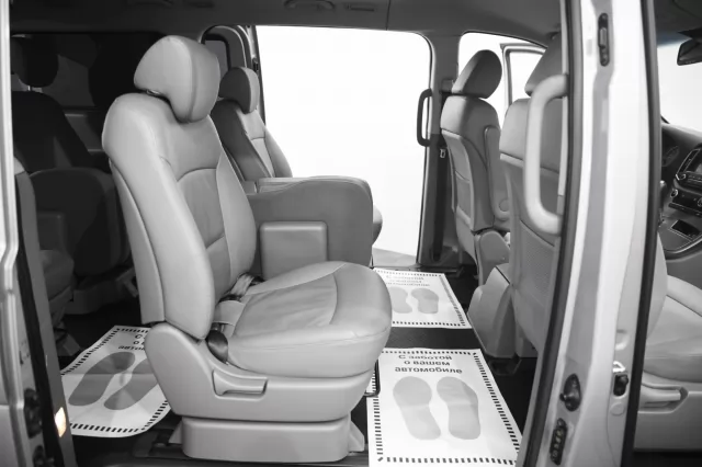 Hyundai Grand Starex 2016