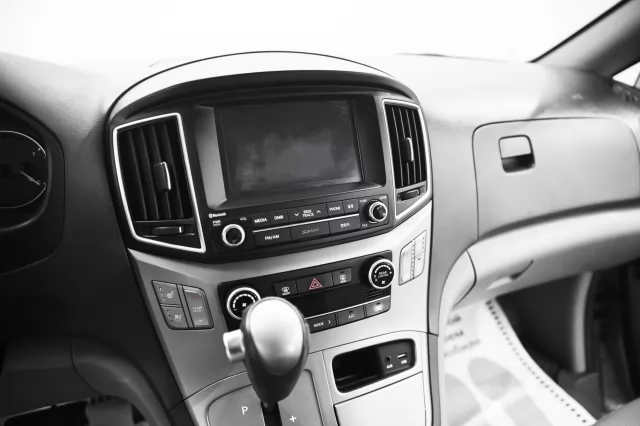 Hyundai Grand Starex 2016