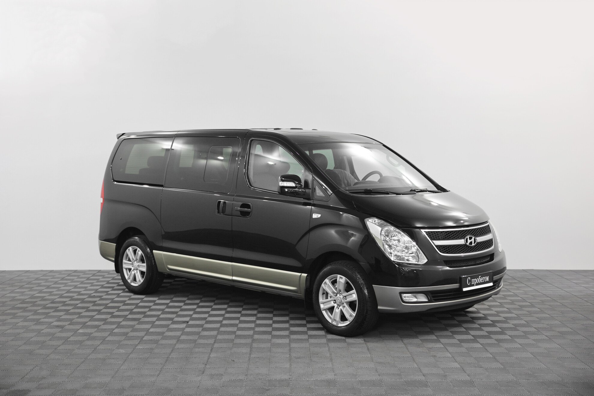 Hyundai Grand Starex 2016