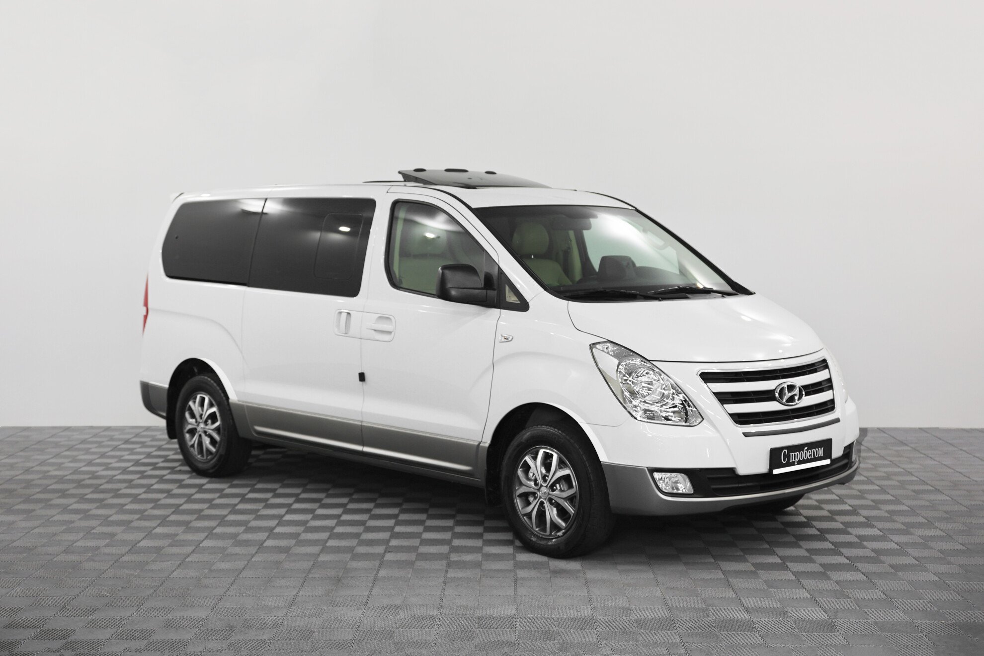Hyundai Grand Starex 2016
