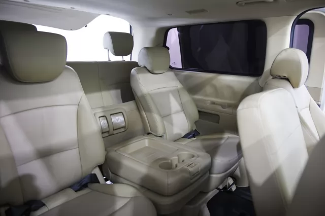 Hyundai Grand Starex 2016