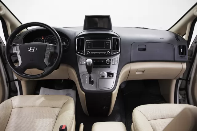 Hyundai Grand Starex 2016