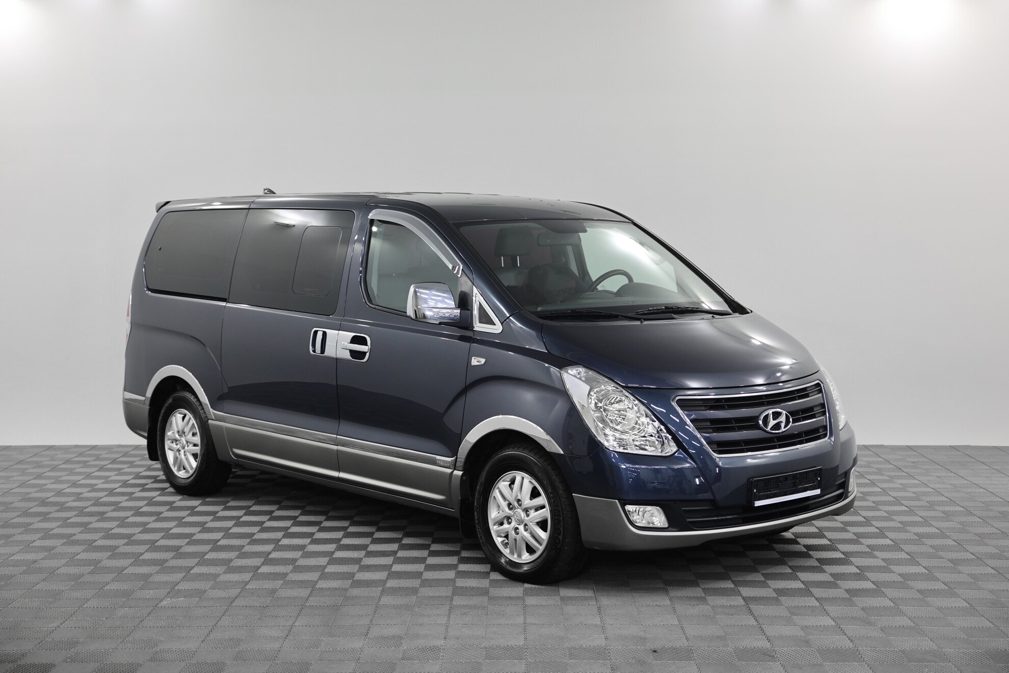 Hyundai Grand Starex 2016