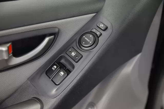 Hyundai Grand Starex 2016