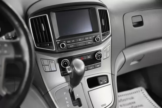 Hyundai Grand Starex 2016