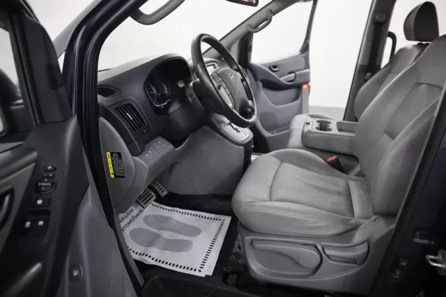 Hyundai Grand Starex 2016