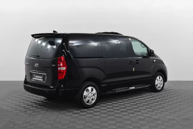 Hyundai Grand Starex 2017