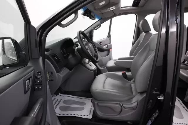 Hyundai Grand Starex 2017