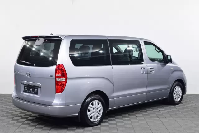 Hyundai Grand Starex 2017