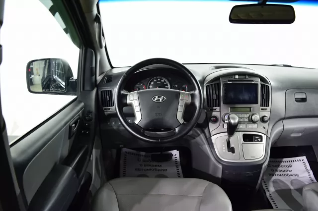 Hyundai Grand Starex 2017