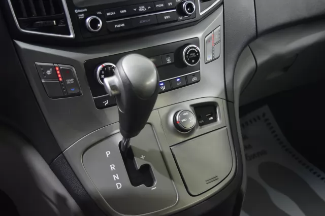 Hyundai Grand Starex 2017