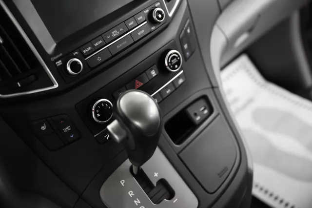 Hyundai Grand Starex 2019
