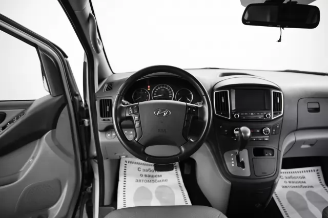 Hyundai Grand Starex 2019