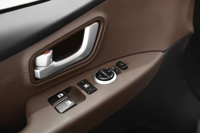 Hyundai Grand Starex 2019