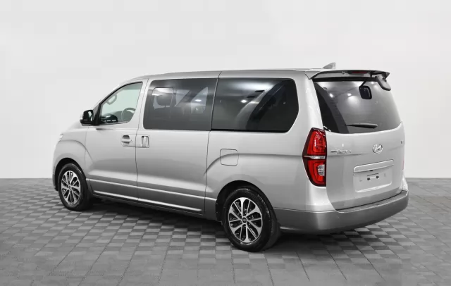 Hyundai Grand Starex 2019