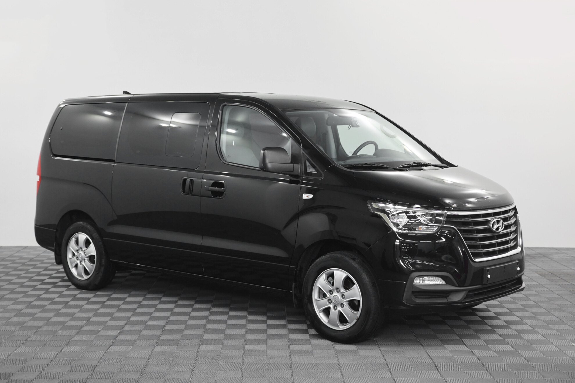Hyundai Grand Starex 2019
