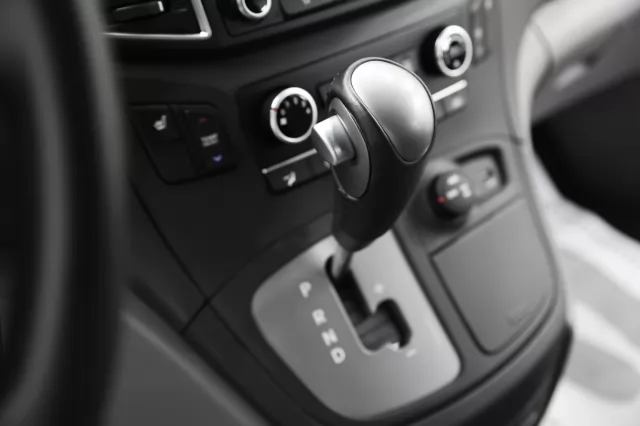Hyundai Grand Starex 2019