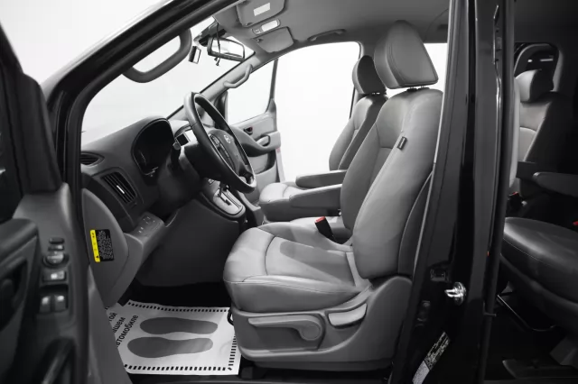 Hyundai Grand Starex 2019
