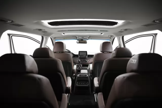 Hyundai Grand Starex 2019