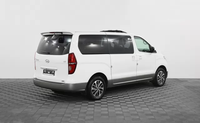 Hyundai Grand Starex 2019