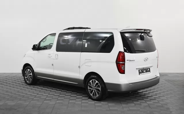 Hyundai Grand Starex 2019