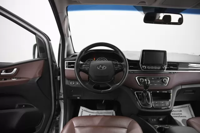 Hyundai Grand Starex 2019