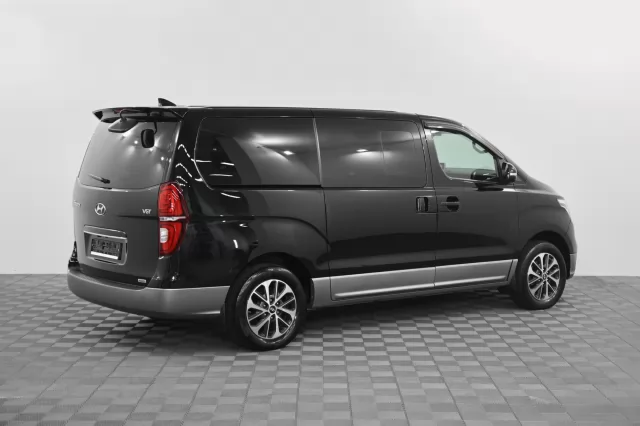 Hyundai Grand Starex 2020