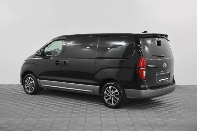 Hyundai Grand Starex 2020