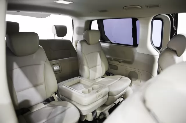 Hyundai Grand Starex 2020