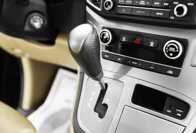 Hyundai Grand Starex 2020