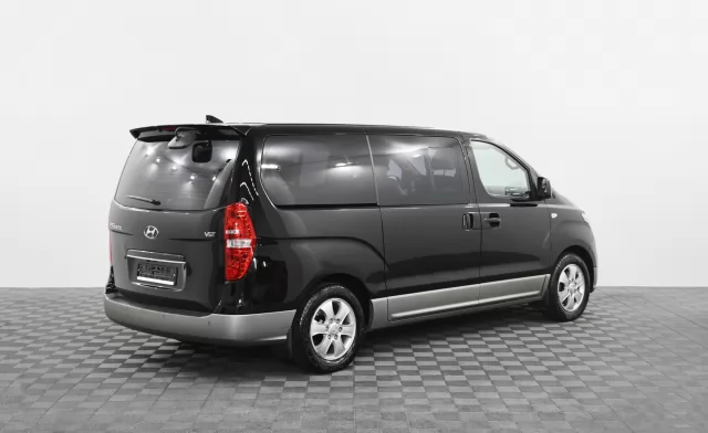 Hyundai Grand Starex 2020