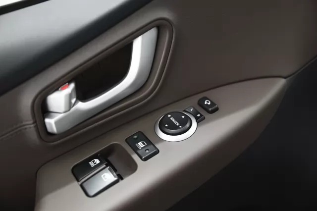 Hyundai Grand Starex 2020