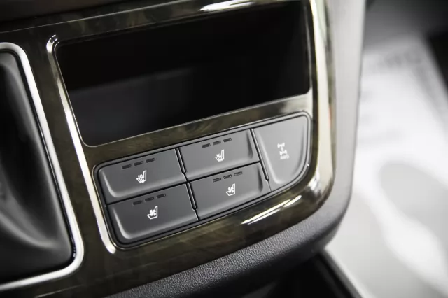 Hyundai Grand Starex 2020