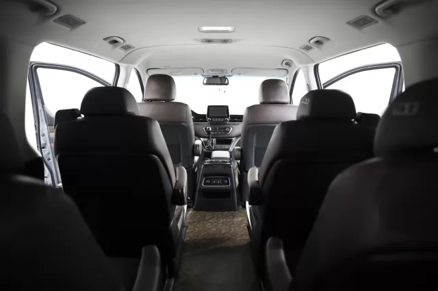 Hyundai Grand Starex 2020