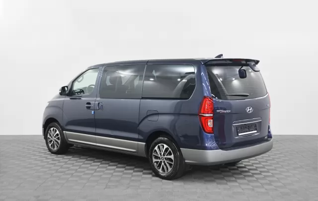 Hyundai Grand Starex 2020