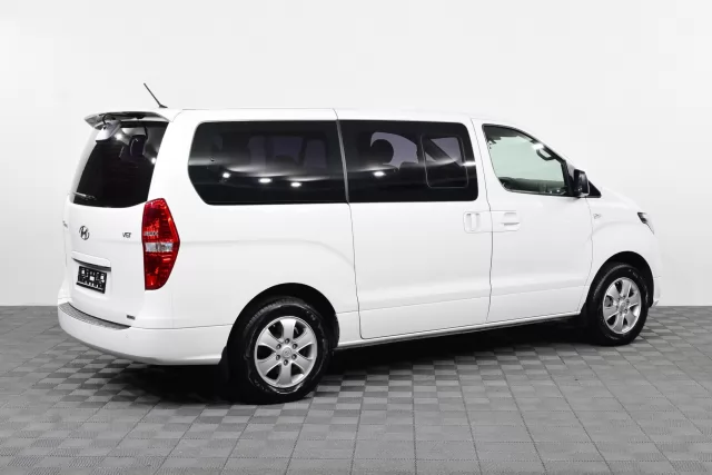 Hyundai Grand Starex 2020