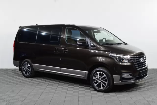 Hyundai Grand Starex 2020