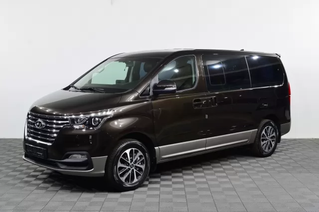 Hyundai Grand Starex 2020