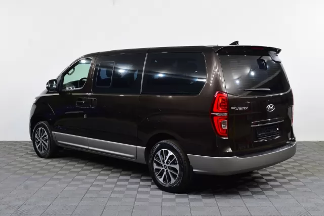 Hyundai Grand Starex 2020