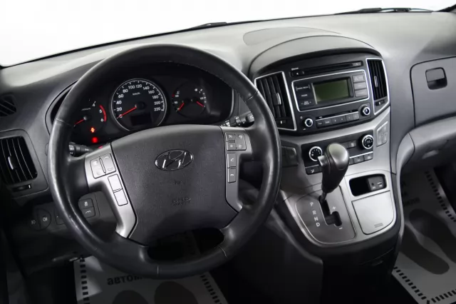 Hyundai Grand Starex 2020