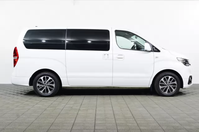 Hyundai Grand Starex 2020