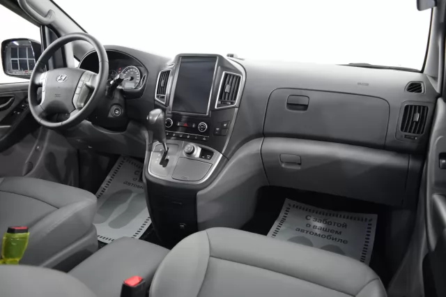 Hyundai Grand Starex 2020