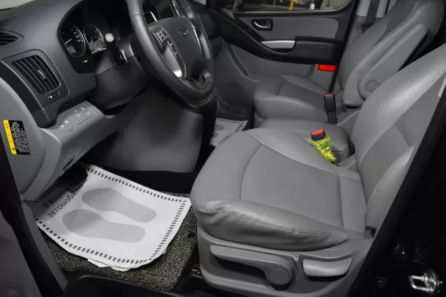 Hyundai Grand Starex 2020