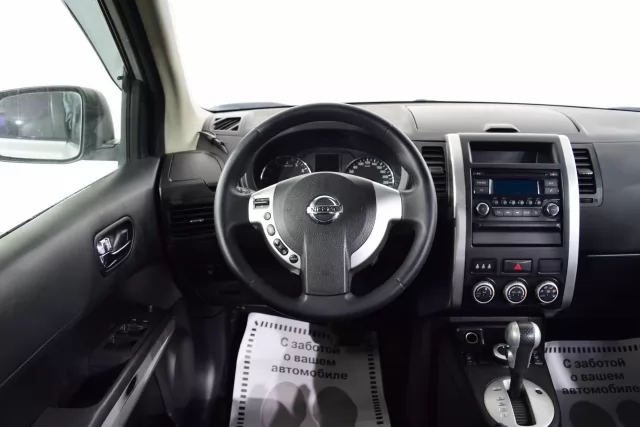 Nissan X-Trail 2015
