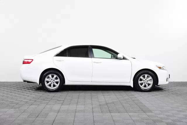 Toyota Camry 2011