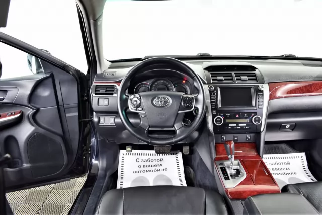 Toyota Camry 2014