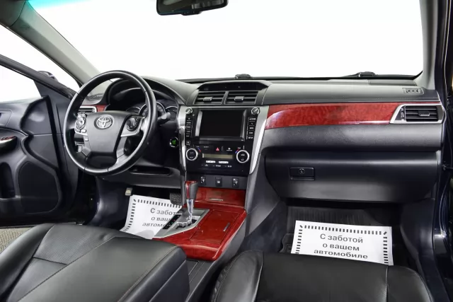 Toyota Camry 2014