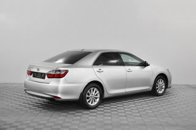 Toyota Camry 2018